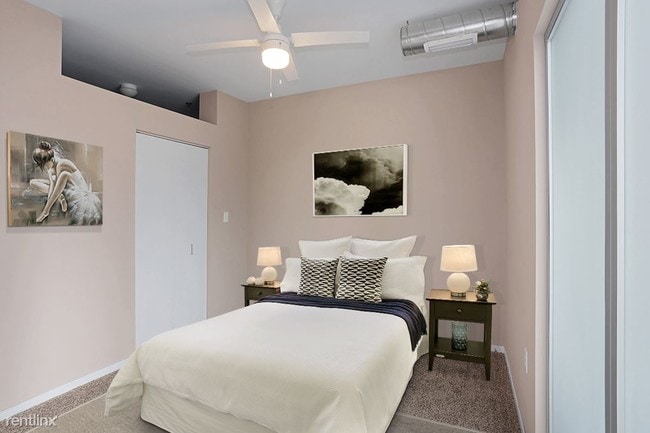 Building Photo - 249 Union Blvd