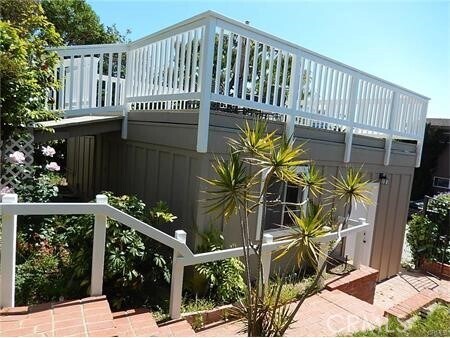 Building Photo - 2626 Solana Way