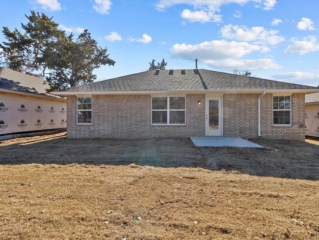 Building Photo - 12517 NE 36th St