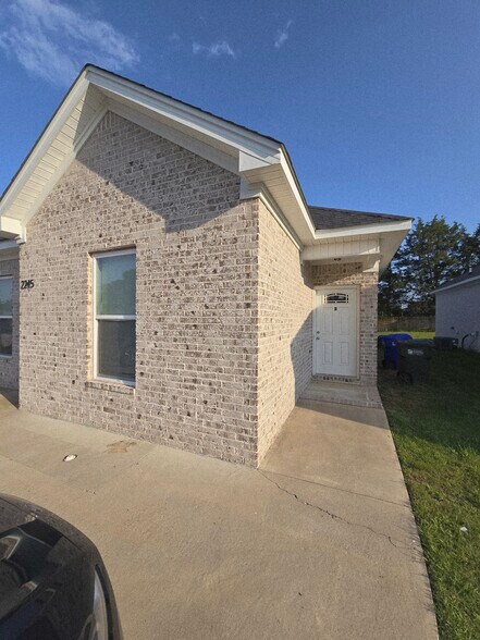 Primary Photo - 2245 Rosemary Dr