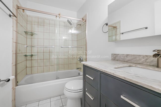 Building Photo - 1347 3rd Ave