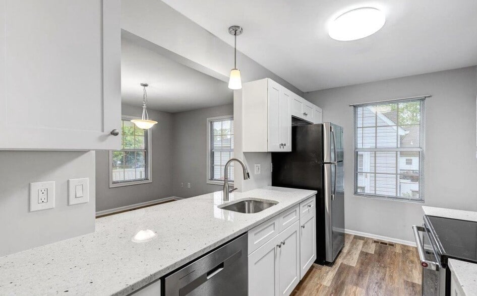 Building Photo - 3629 10th St