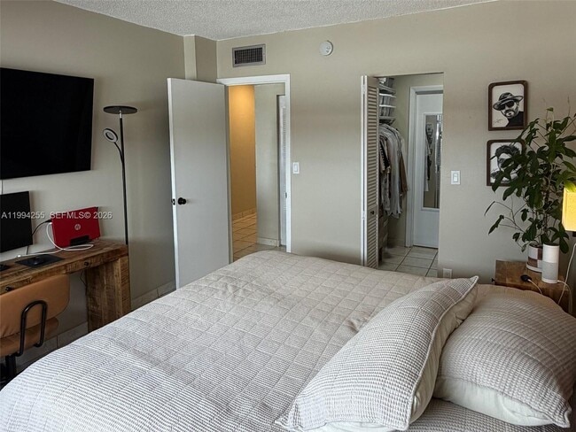 Building Photo - 3640 NW 9th St