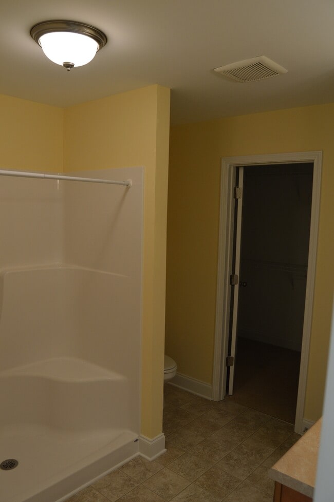 Building Photo - 132 Springfield Rd