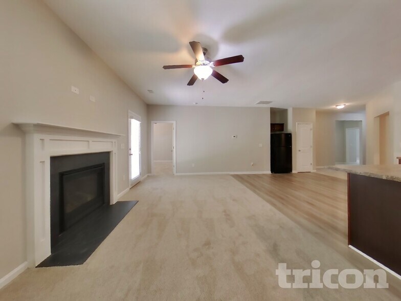 Building Photo - 338 Brookwood Crossing