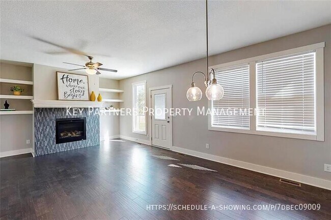 Building Photo - 16439 Blair-