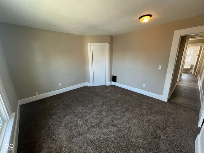 Building Photo - 3236 Graceland Ave