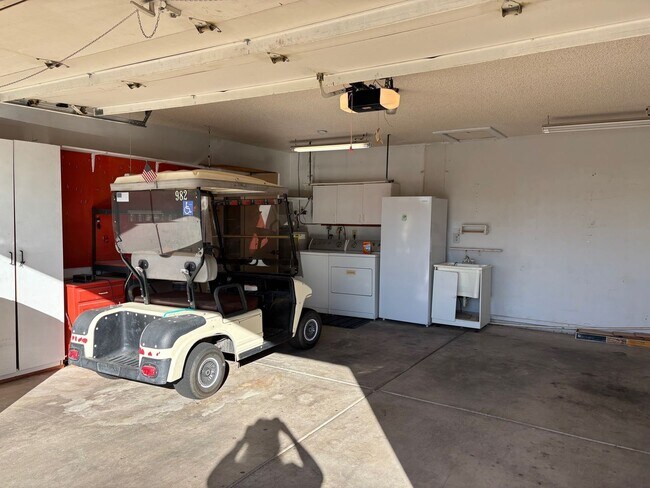 Building Photo - Lovely Home in 45+ Active Adult Community of Leisure World.  Available May through November 2026,...