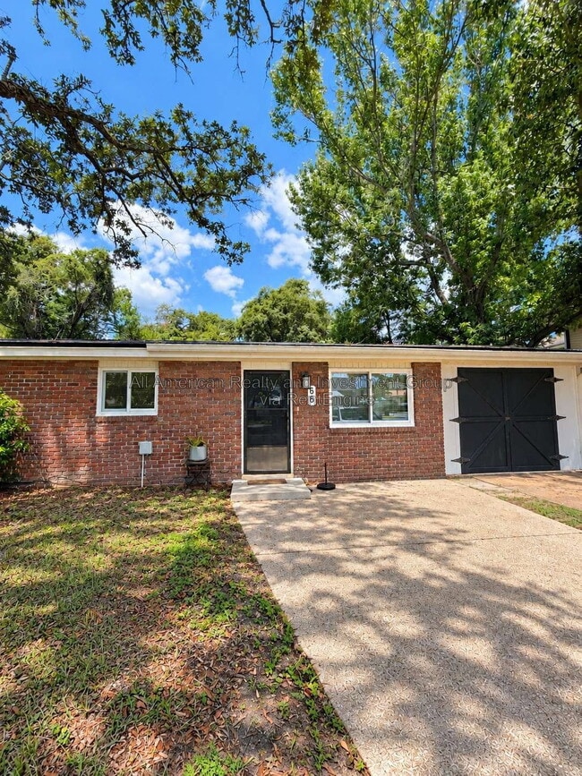 Building Photo - 66 Eglin St