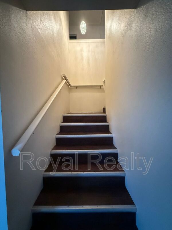 Building Photo - 219 W Waiko Rd