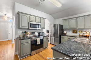 Building Photo - 12031 Mill Pine