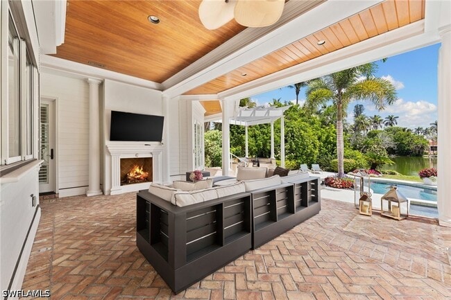 Building Photo - 2325 Lantern Ln