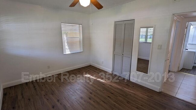 Building Photo - 140 N Oxalis Dr