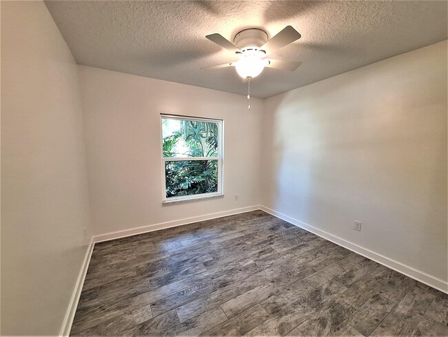 Building Photo - 129 15th St