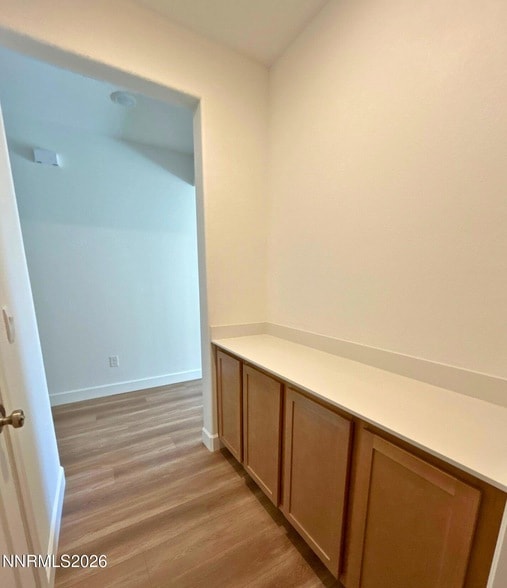 Building Photo - 3247 Eleanor Wy