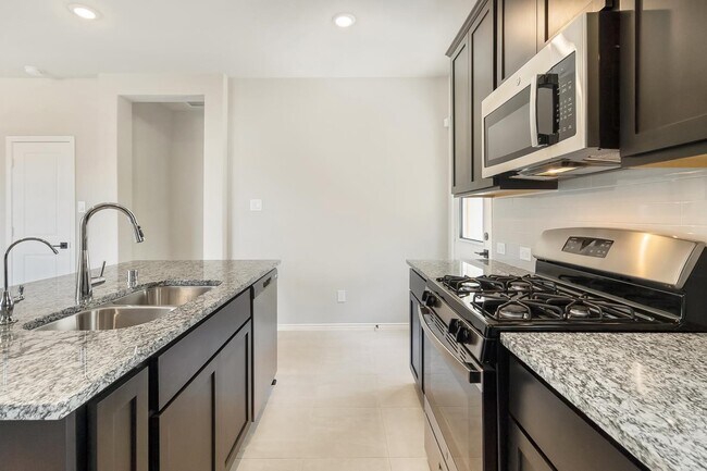 Building Photo - 31034 Regal Elm Ln