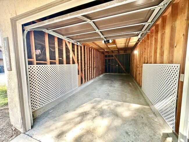 Building Photo - 1652 Pala Lake Dr