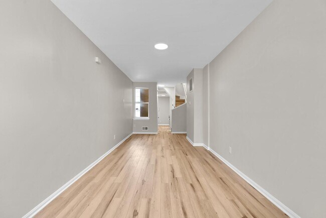 Building Photo - 2037 Jefferson St