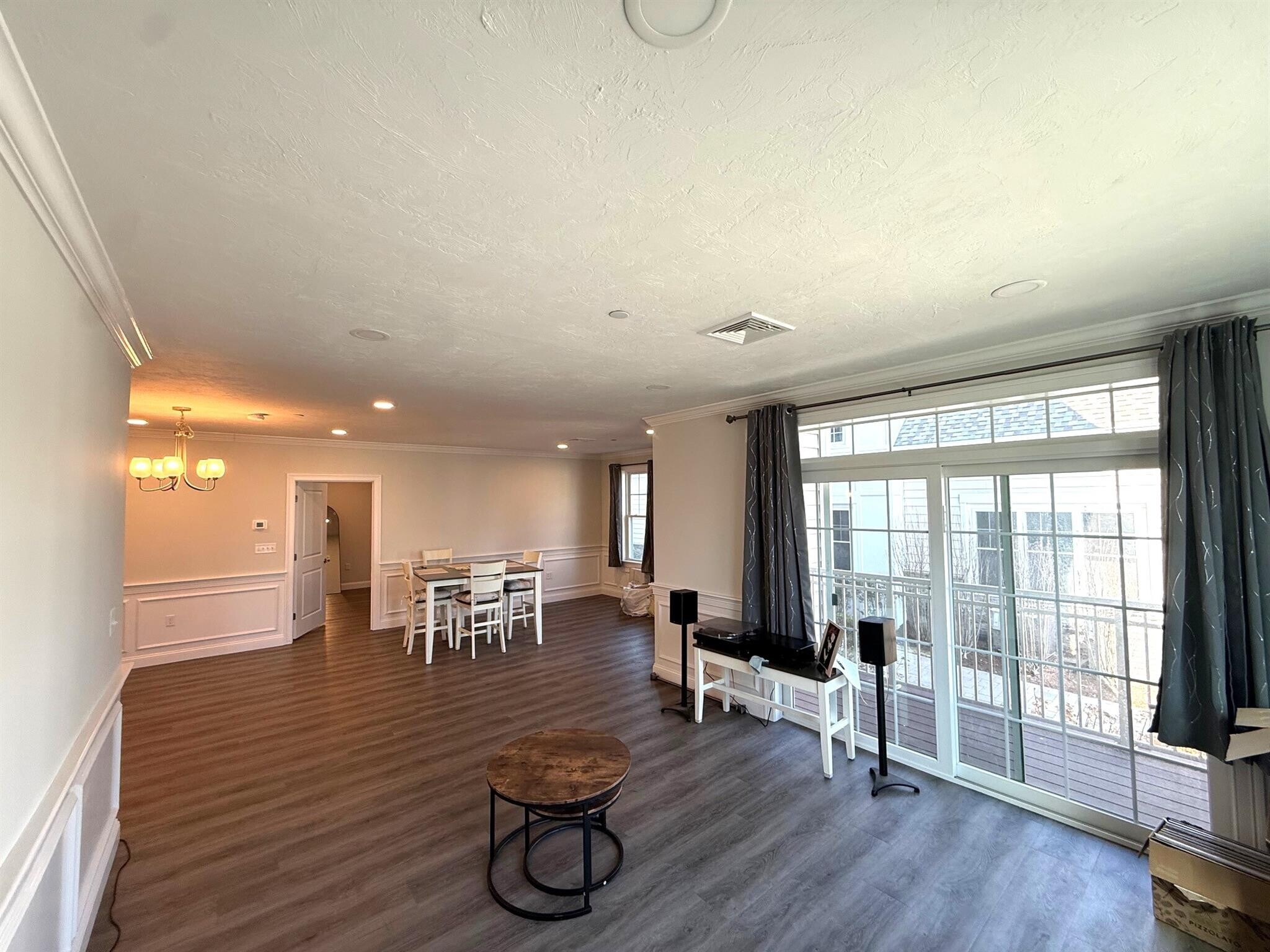 Building Photo - 320 Middlesex Ave