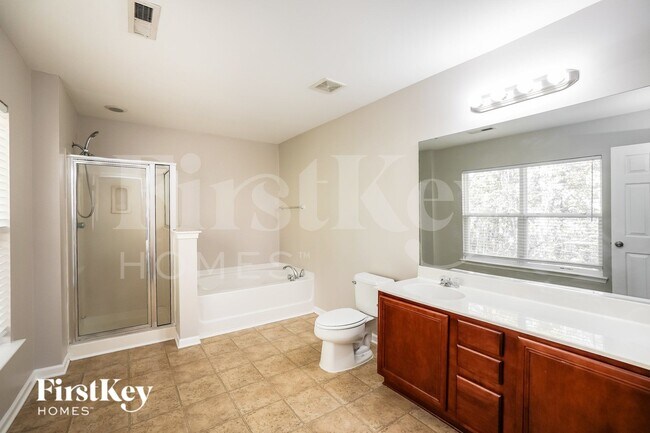 Building Photo - 123 Salt Meadow Ln