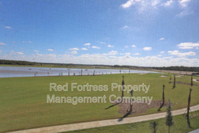 Building Photo - 15275 Grn Acrs Ave