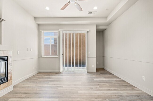 Building Photo - 1781 Bali Terrace