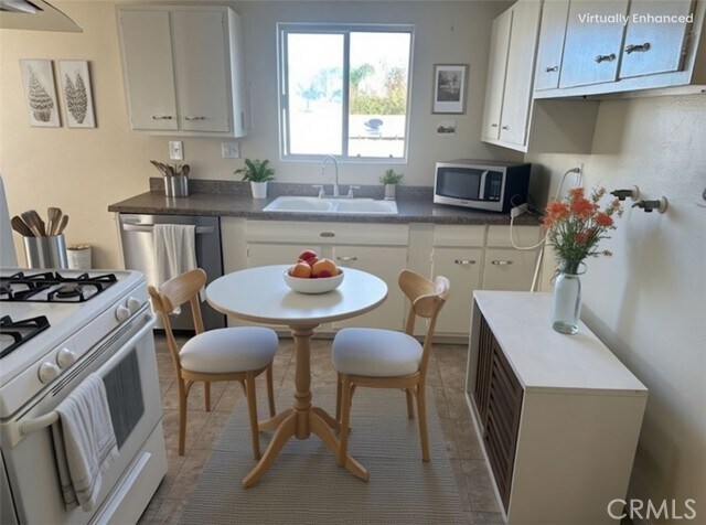 Building Photo - 3565 Gundry Ave