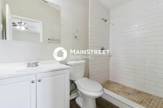 Building Photo - 4 Bedroom Pet-Friendly Home in land o lakes, FL with Main Street Renewal