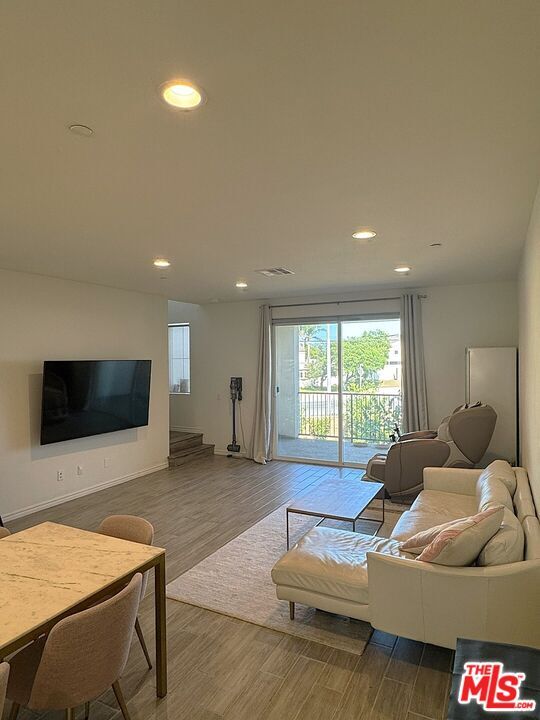 Building Photo - 13935 Fairway Dr