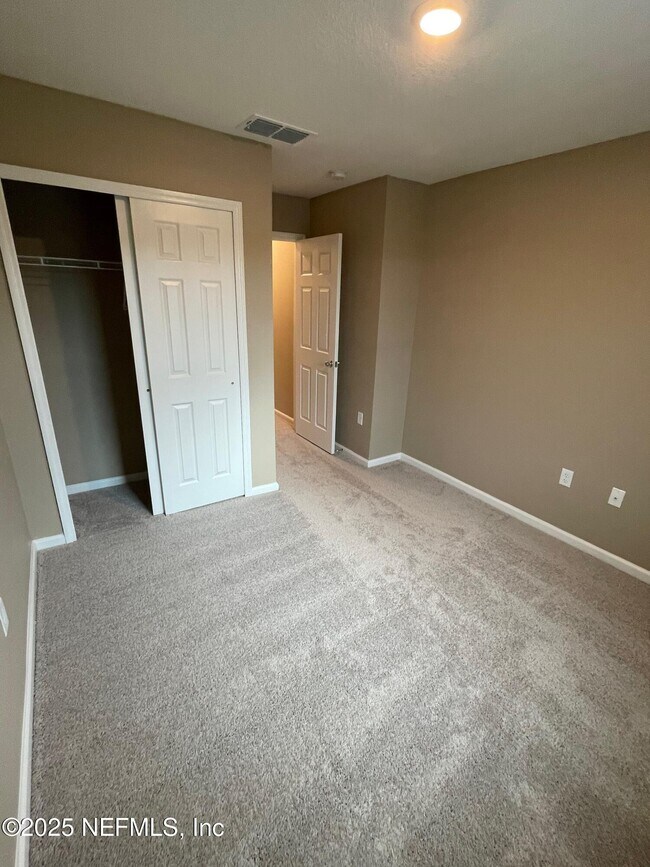 Building Photo - 99 Great Star Ct