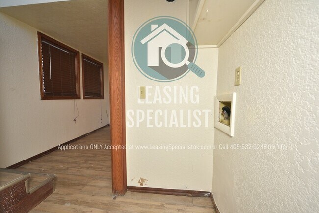 Building Photo - Central Norman 3 Bed 3 Bath PRELEASING FOR FALL 2026 SEMESTER