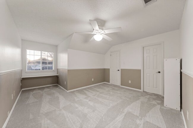 Building Photo - 7705 Case Dr