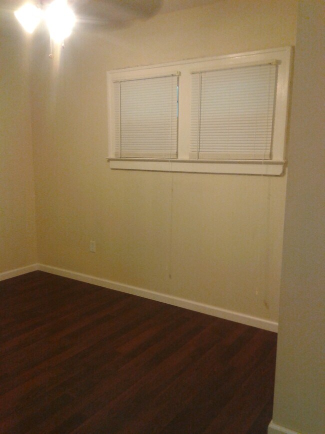 Building Photo - 723 Heywood Ave