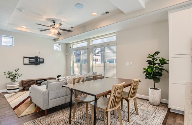 Building Photo - 348 S 780 E