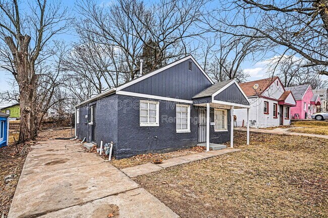 Building Photo - 4216 Cleveland Ave.