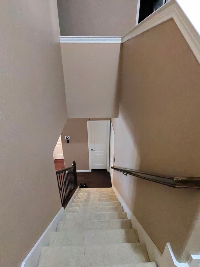 Building Photo - 6072 Pisa Ln