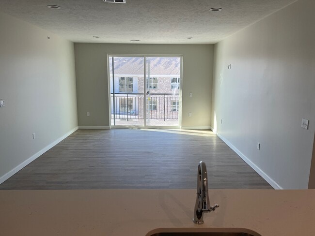 Building Photo - 8500 Thompson Run Rd