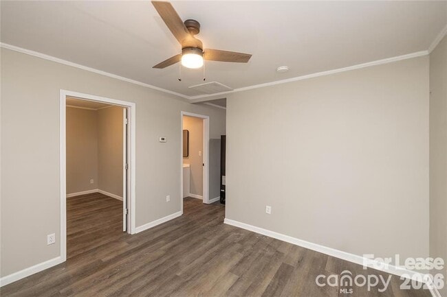Building Photo - 629 Colston St