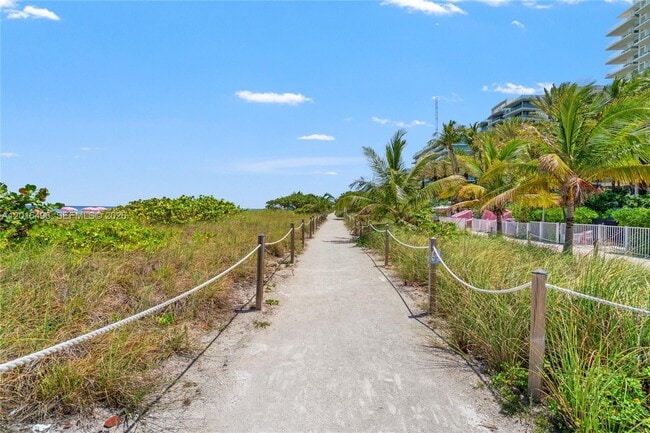 Building Photo - 9455 Collins Ave