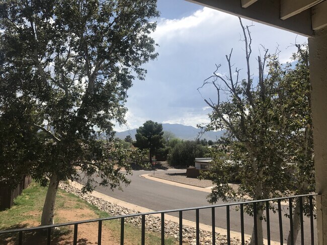 Building Photo - 4404 Plaza Vista