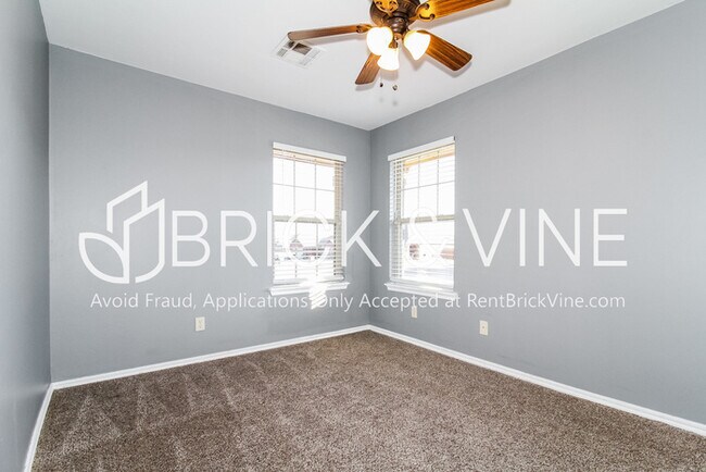 Building Photo - 4213 Hunterfield Ave