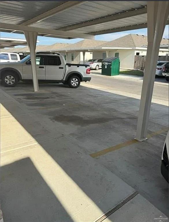 Building Photo - 20 Swallow Ave