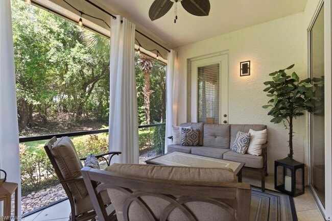 Building Photo - 10040 Valiant Ct