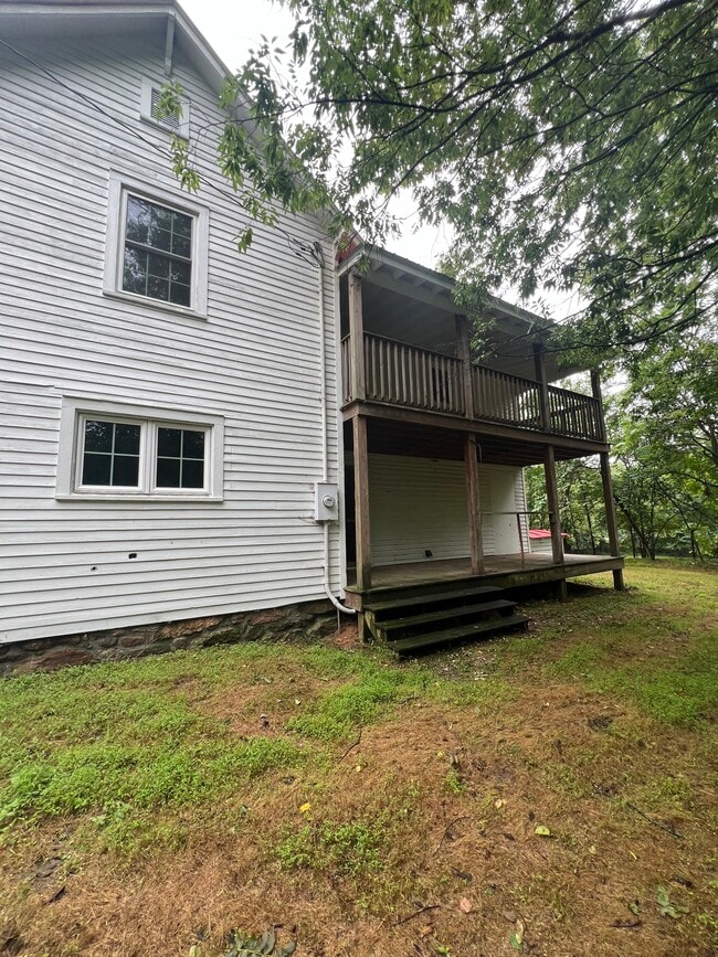 Building Photo - 337 Laurel Mills Rd