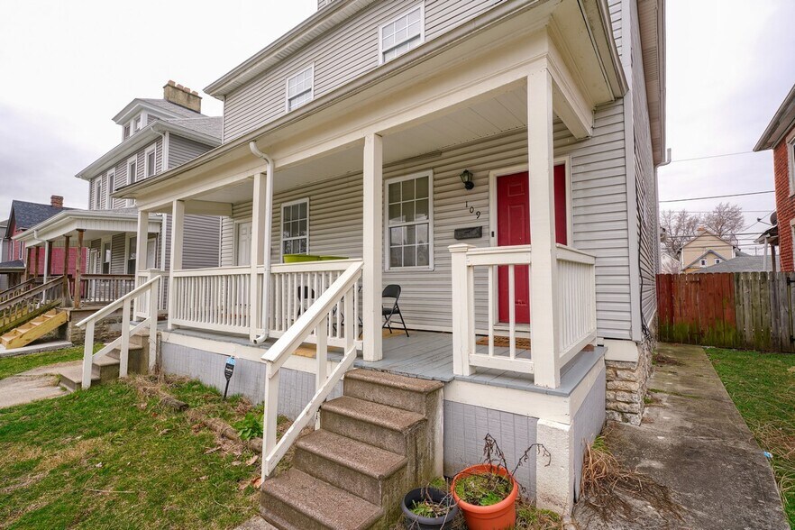 Building Photo - 109 Dakota Ave
