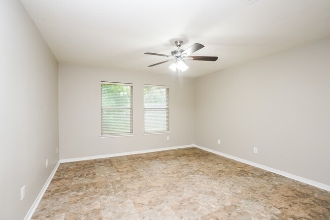 Building Photo - 3802 Parry Ct