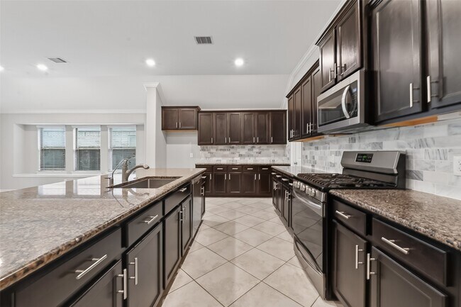 Building Photo - 134 S Bearkat Ct