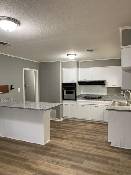 Building Photo - 11403 Harris Dr