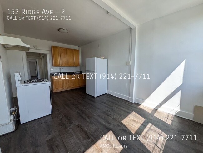Building Photo - 152 Ridge Ave