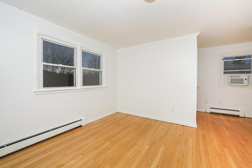 bedroom 1 - 142 Maple Ave